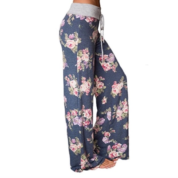 NEW! Candace floral wide leg sweats/lounge pants S - Picture 2 of 5